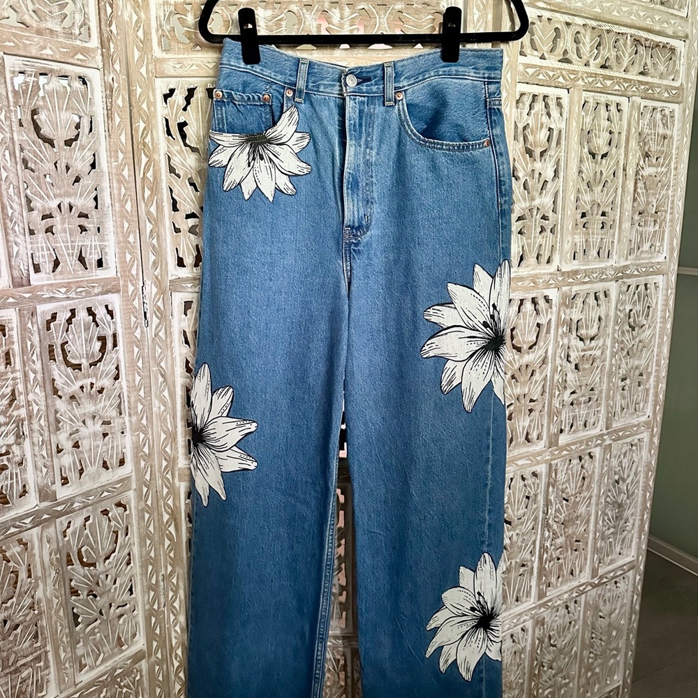 Rare Levi’s x Farm Rio collab Floral printed high rise wide legged Blue Jeans
